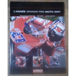L'année Grands Prix MOTO 2007 (Ed. Chronosports 11 / 2007)